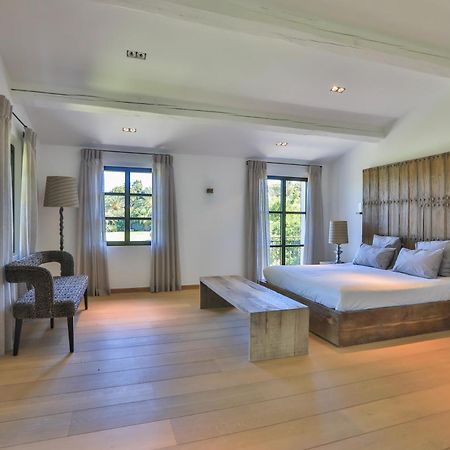 سان تروبيه Vyylla Private Resort الغرفة الصورة