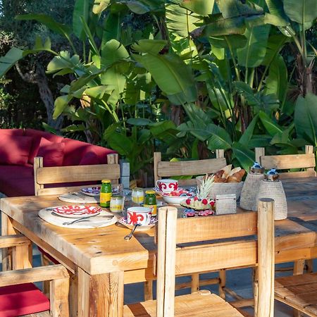 سان تروبيه Vyylla Private Resort الغرفة الصورة